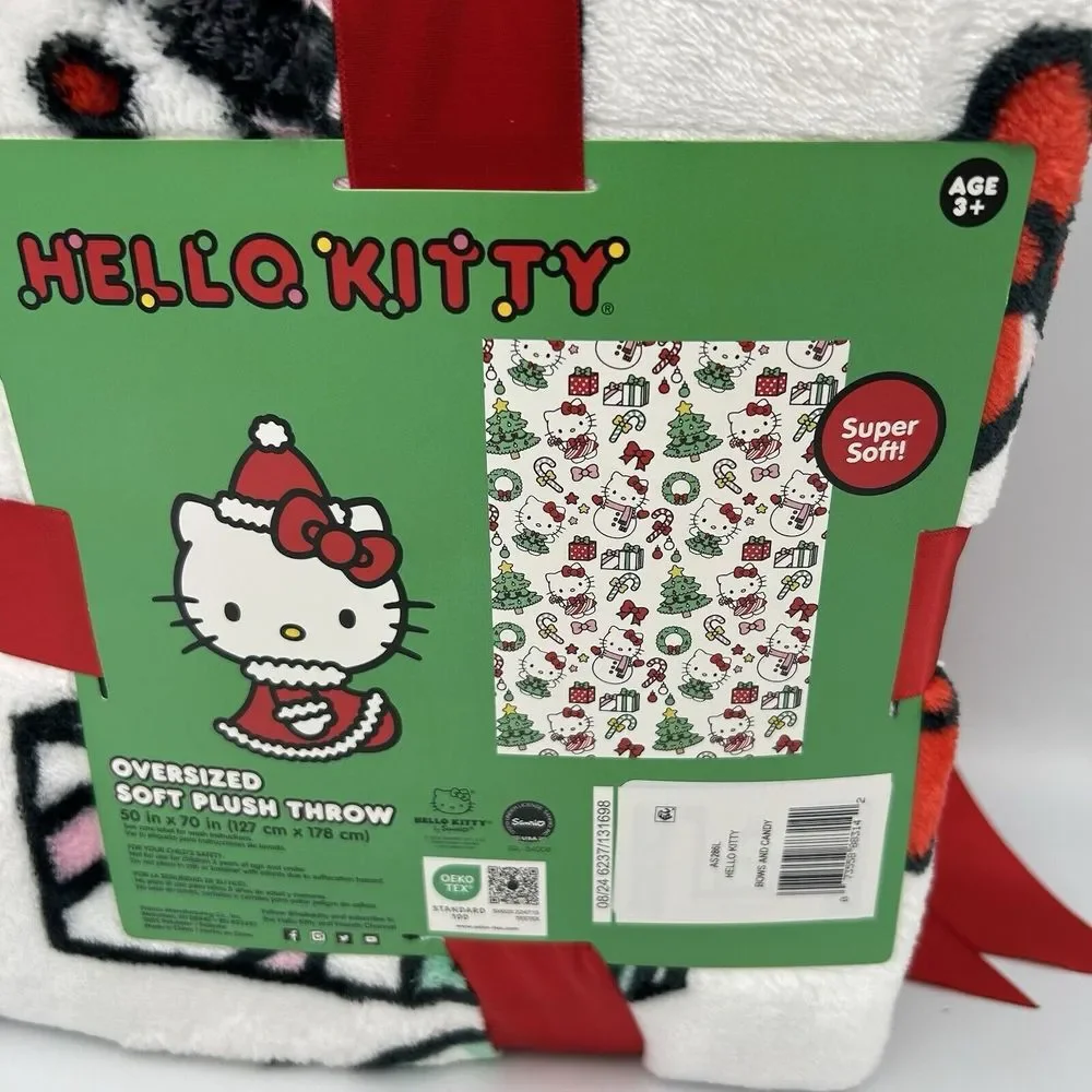 Hello Kitty Holiday Silky Soft Plush Throw, 50 x 70‎
